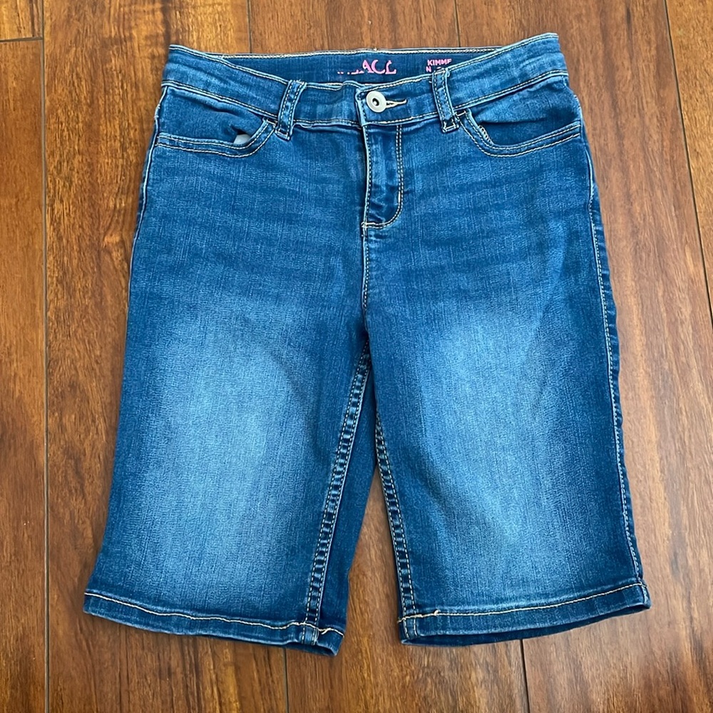 Girl Capri Shorts